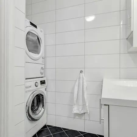 Apartment Charm *